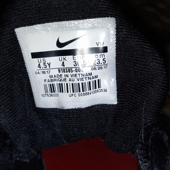 Nike Children's Red and Black Sneakers- 4.5 - Picture 4 of 10